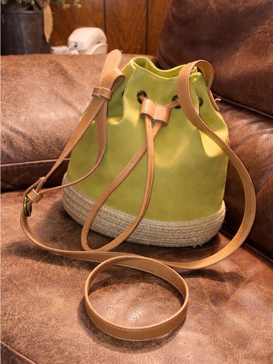 Handbags - Universal thread Women’s Green Drawstring Bucket Bag with Tan Straps